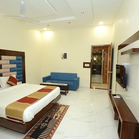 Hotel Villa Inn Ānand Εξωτερικό φωτογραφία